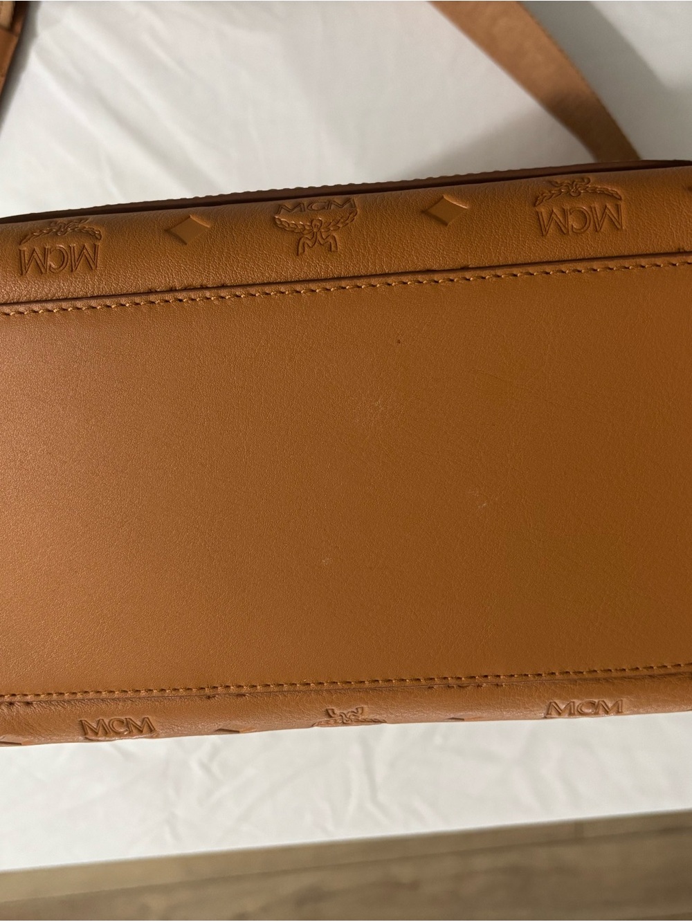MCM Cognac Visetos Embossed Leather Tote with Wallet - Picture 3 of 12